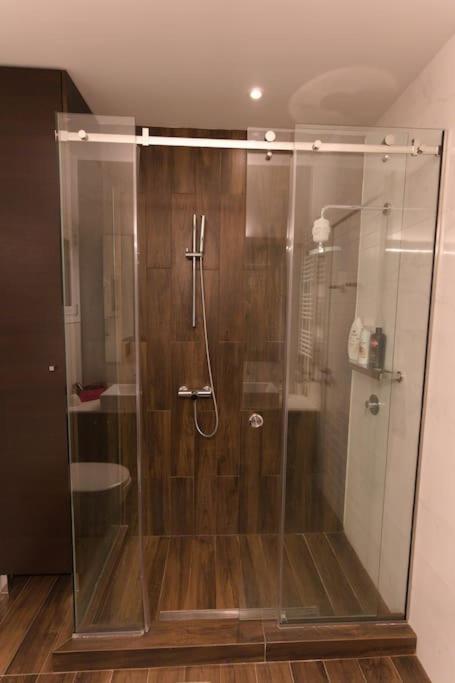 Sunset City Apartment Wolos Zewnętrze zdjęcie